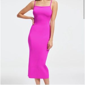 Good American Scuba Midi Dress in Fucsia